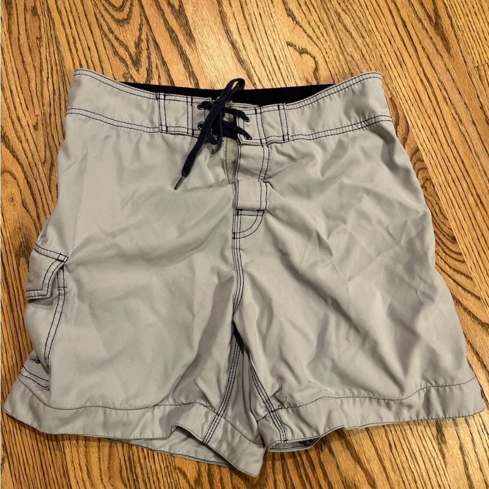 Men’s Honolua Serf Co. board shorts. - Picture 1 of 3